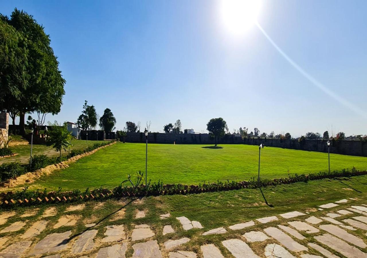 The Rustic Villa, A Stay With Luxuries Amenities And Exotic Nature Jaipur Exteriör bild